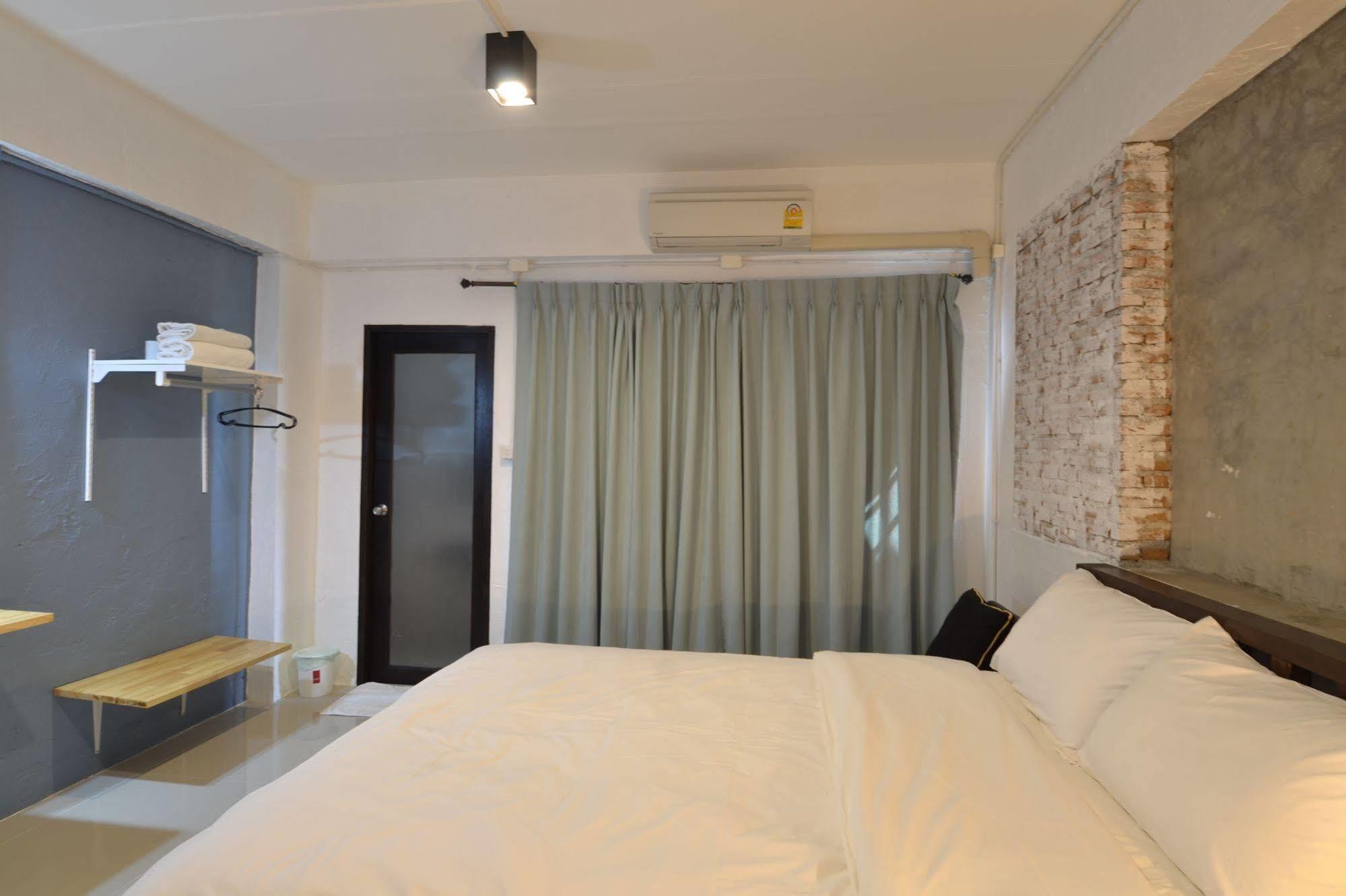 Isleep Guesthouse شيانغ ماي المظهر الخارجي الصورة